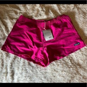 Patagonia Barely Baggies shorts L